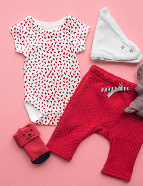 Pattern love little hearts white background Eva Lo Coco body