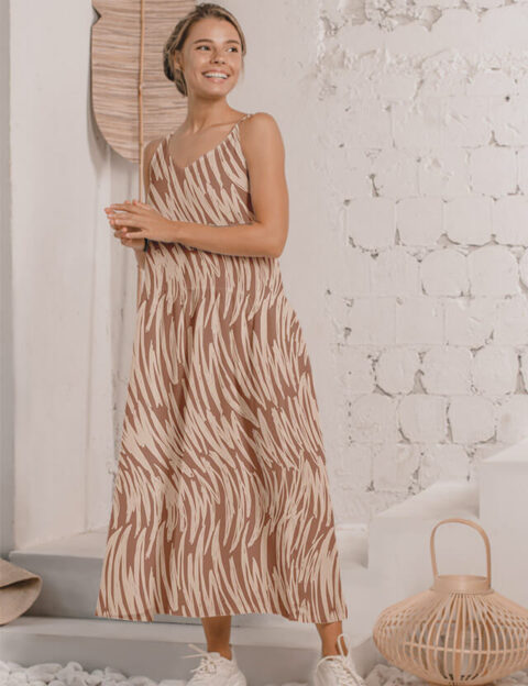 Pattern astratto trama con linee verticali rosa antico background eva lo coco vestito lungo mockup